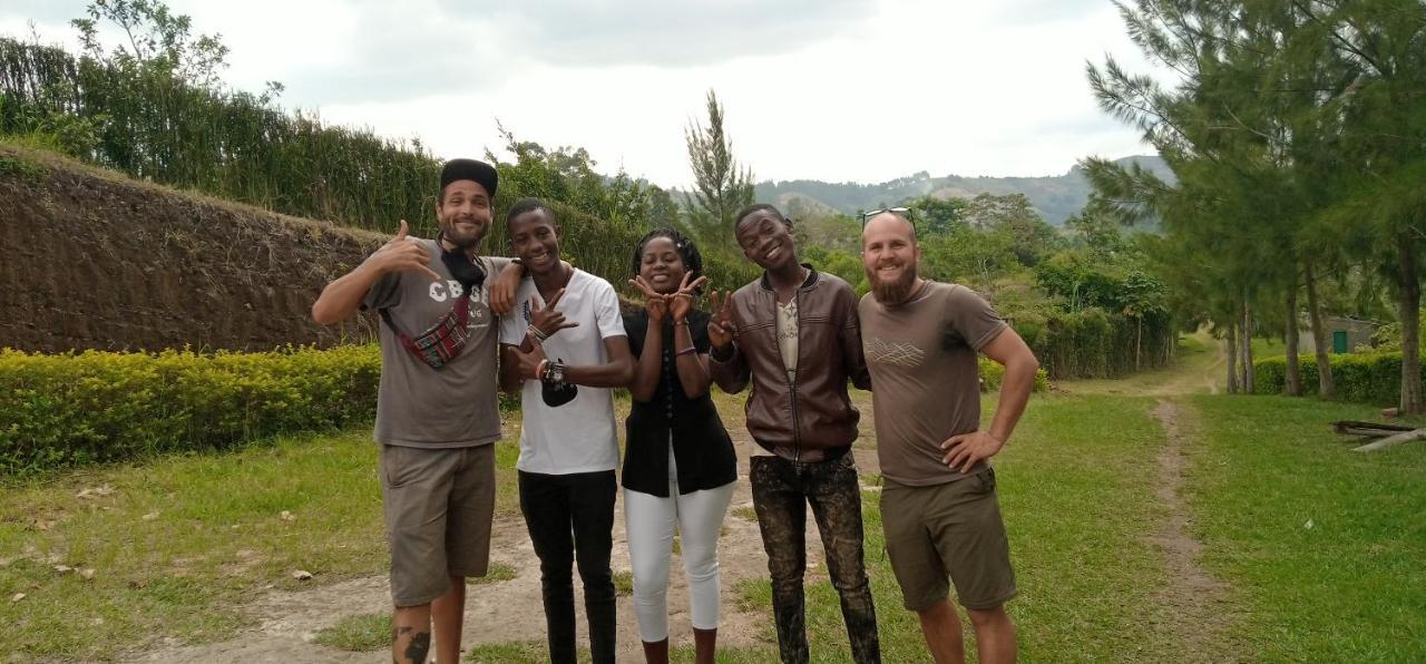 Lake Lyantonde Eco Campsite Original Fort Portal Ngoại thất bức ảnh