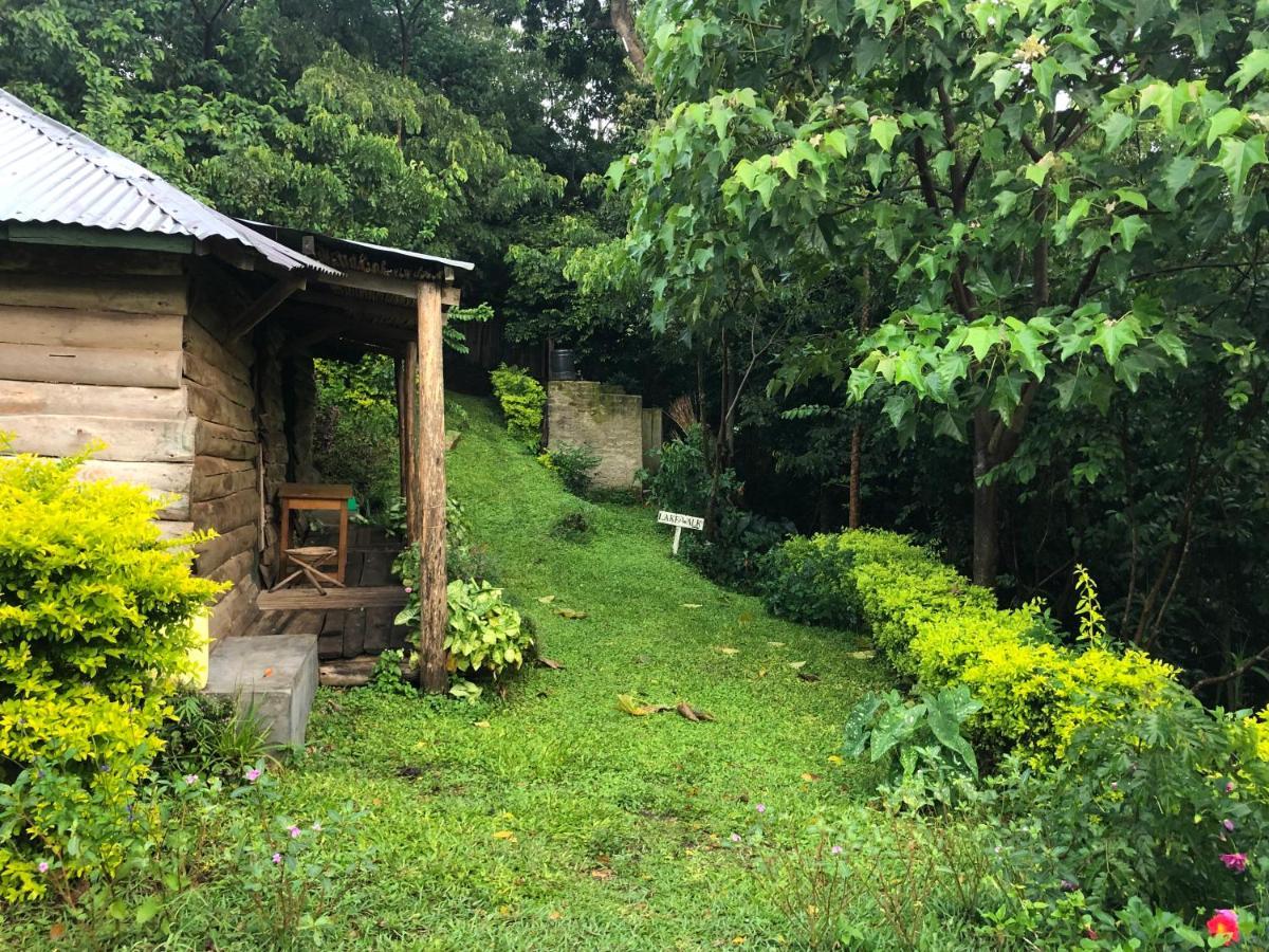 Lake Lyantonde Eco Campsite Original Fort Portal Ngoại thất bức ảnh